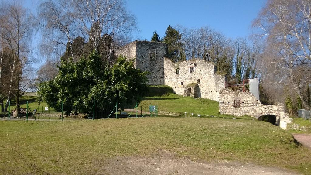 Casa Corte Alla Rocca Arona Exterior foto