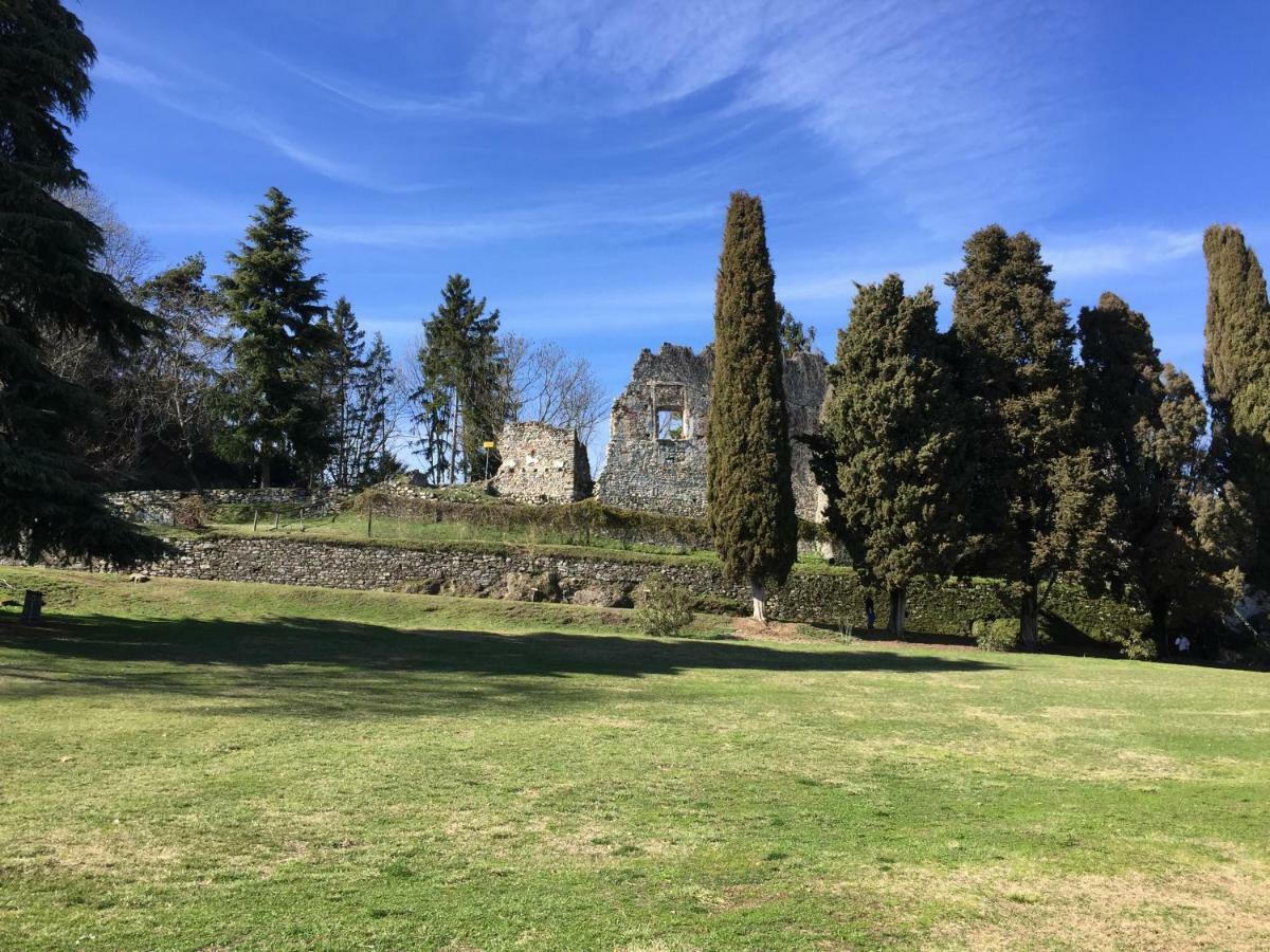 Casa Corte Alla Rocca Arona Exterior foto